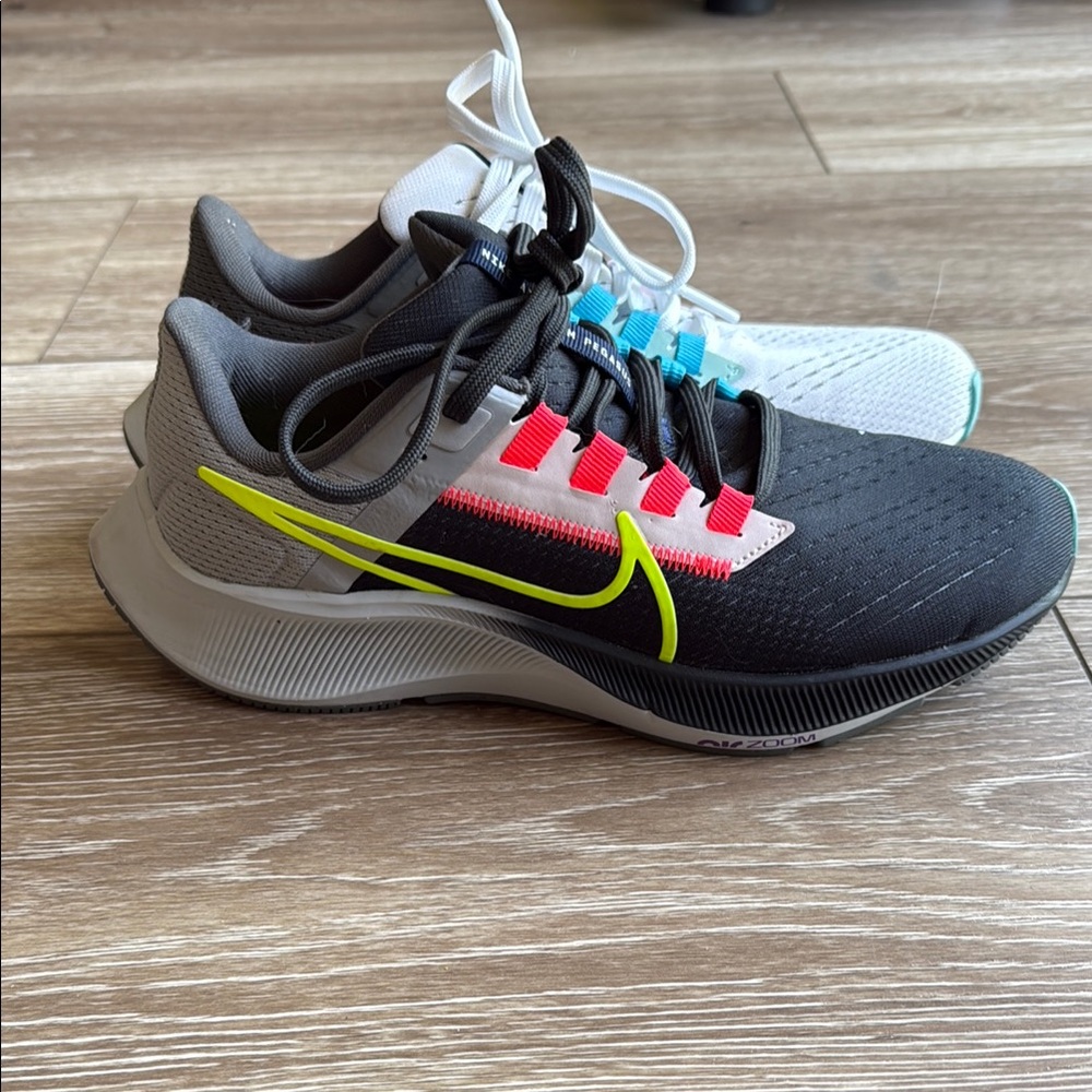 Nike Air Zoom Pegasus 38 Athletic Sneaker LIMITED EDITION